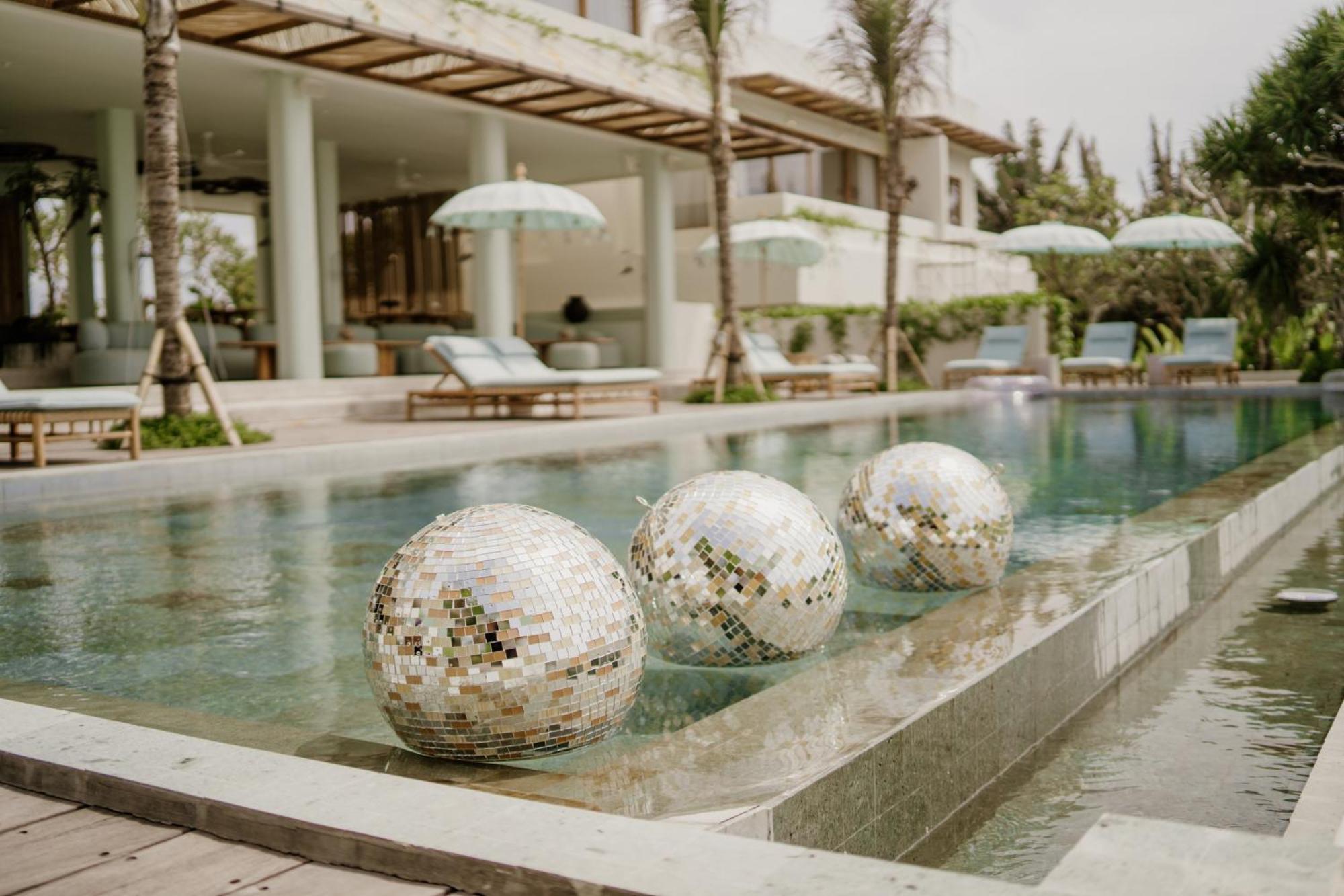 Oshom Bali At Nuanu Creative City Tanah Lot Eksteriør billede